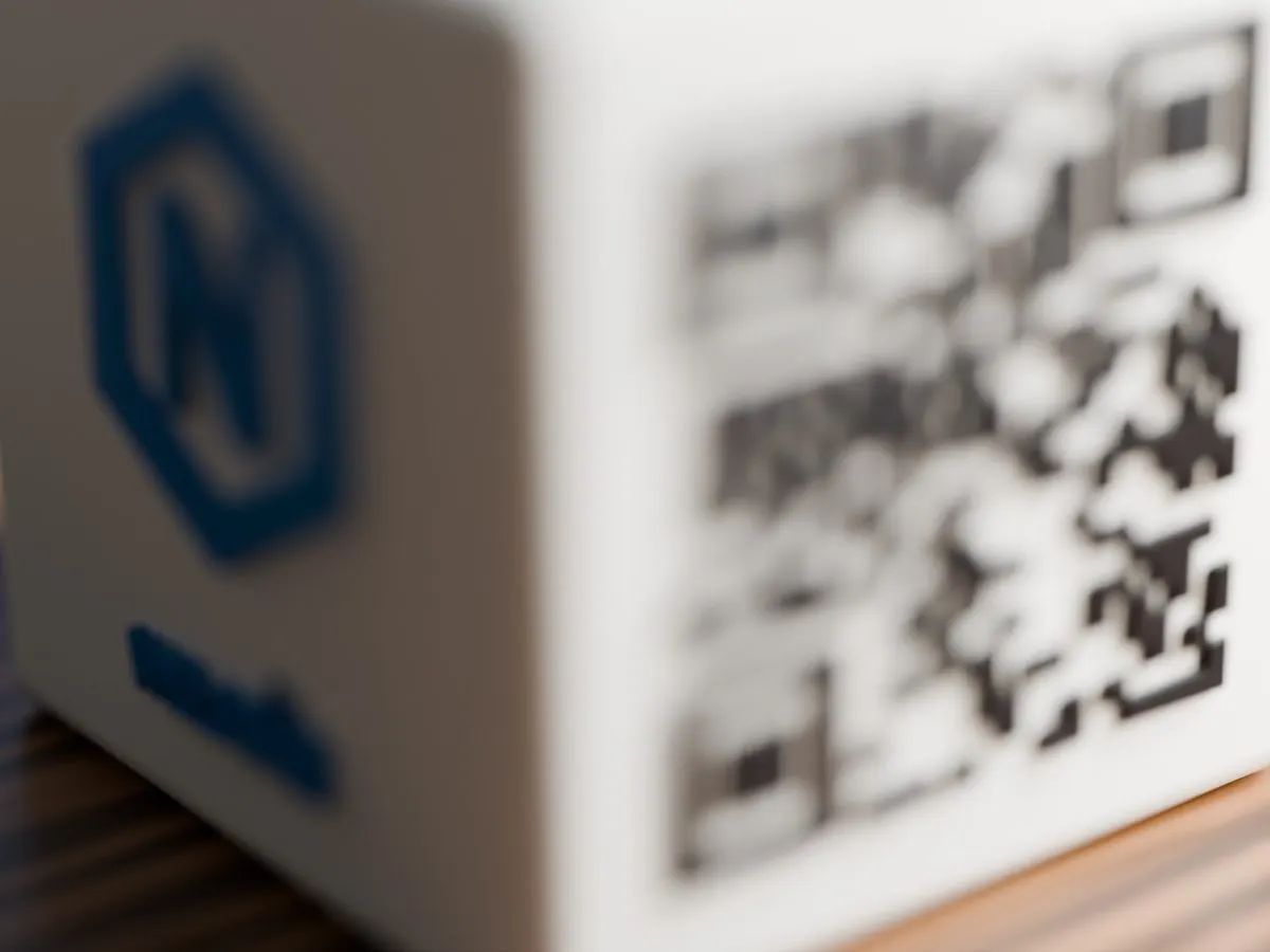 Welcome kostka s logem a QR kódem - Obrázek 2